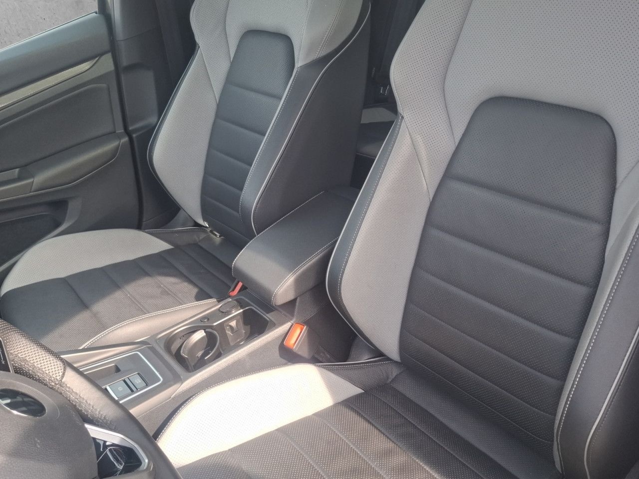 Volkswagen Golf VIII (8) GTD 2.0 TDI Standheizung Leder LED foto 5