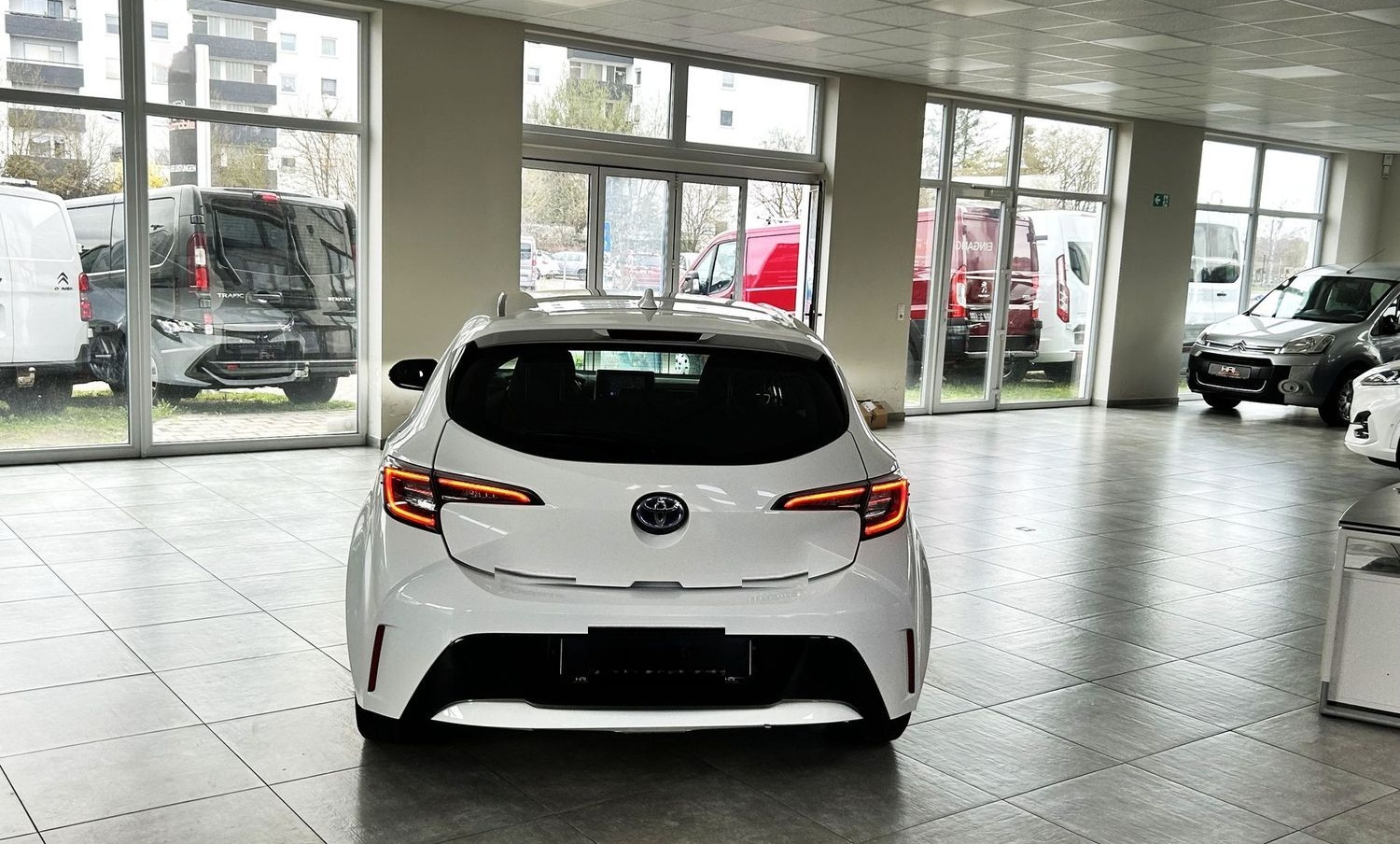 Toyota Corolla Hybrid  Edition /UBER-TAXI/Tüv Neu/Garan foto 5