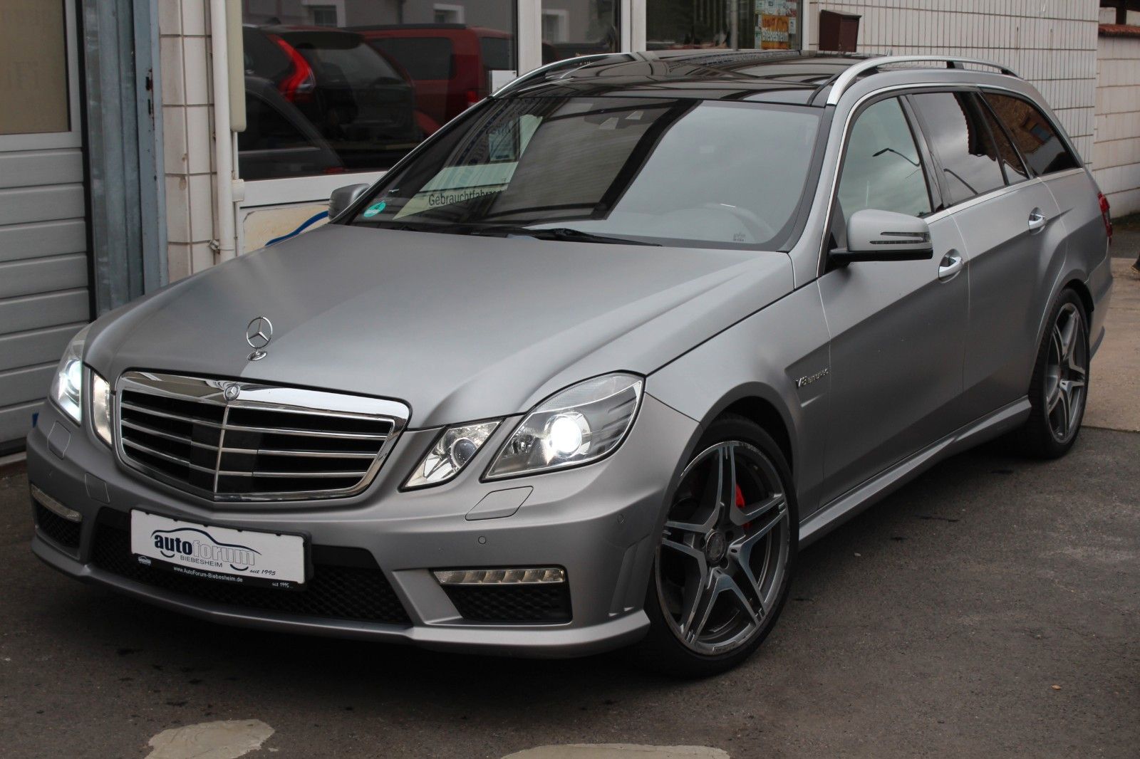Mercedes-Benz E 63 AMG T Exklusiv Nachtsicht*Panorama*Distroni foto 2