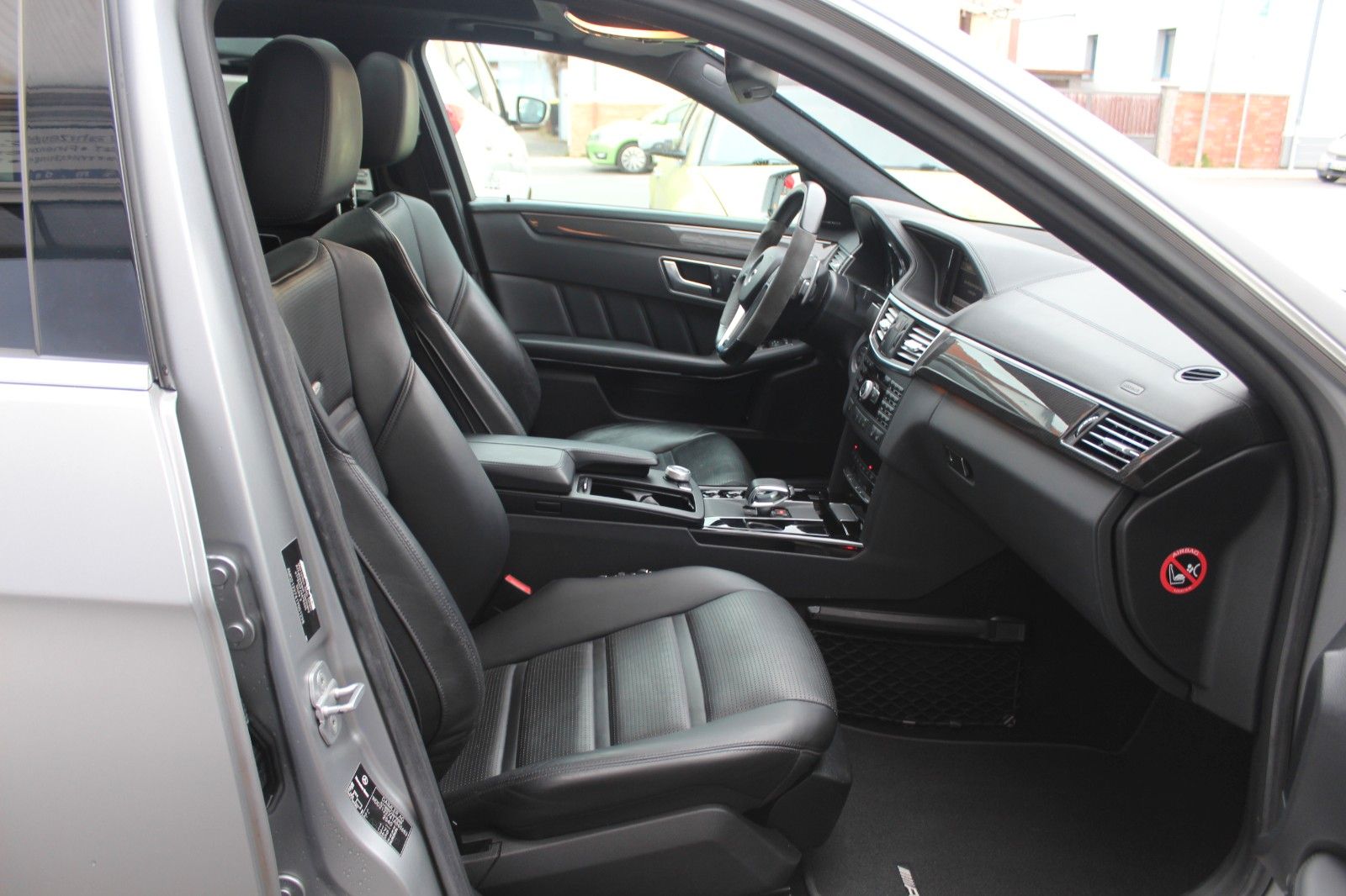 Mercedes-Benz E 63 AMG T Exklusiv Nachtsicht*Panorama*Distroni foto 12