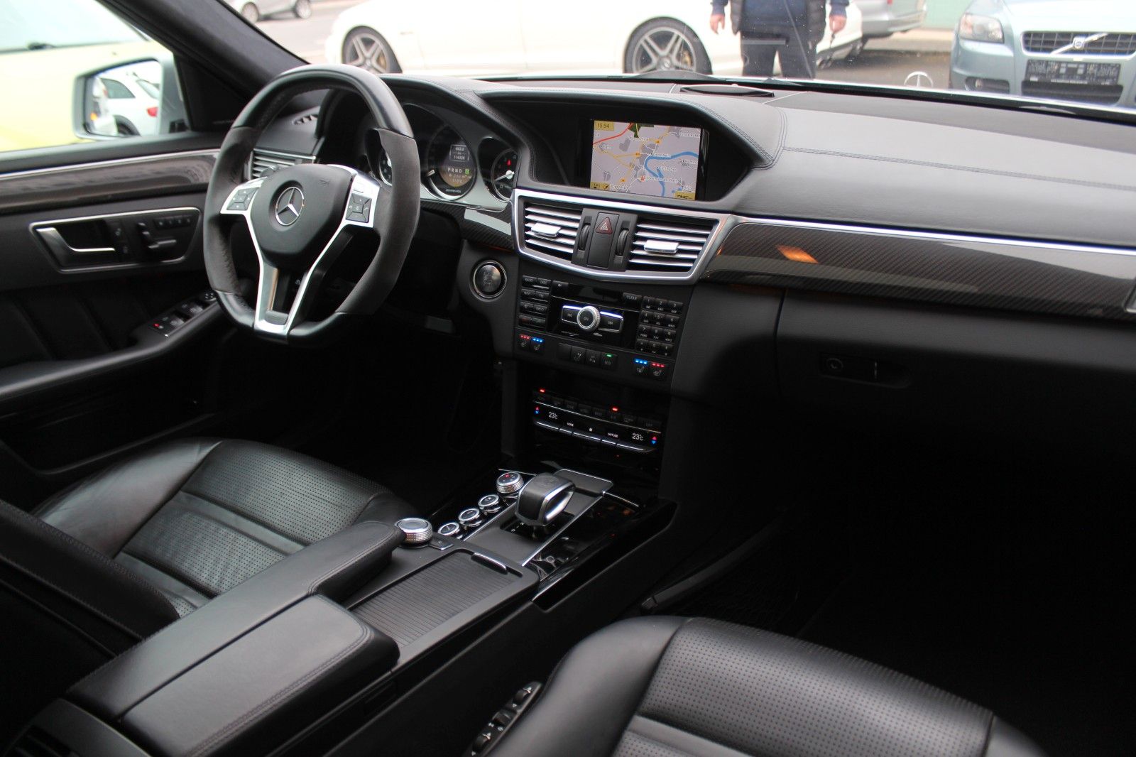 Mercedes-Benz E 63 AMG T Exklusiv Nachtsicht*Panorama*Distroni foto 14