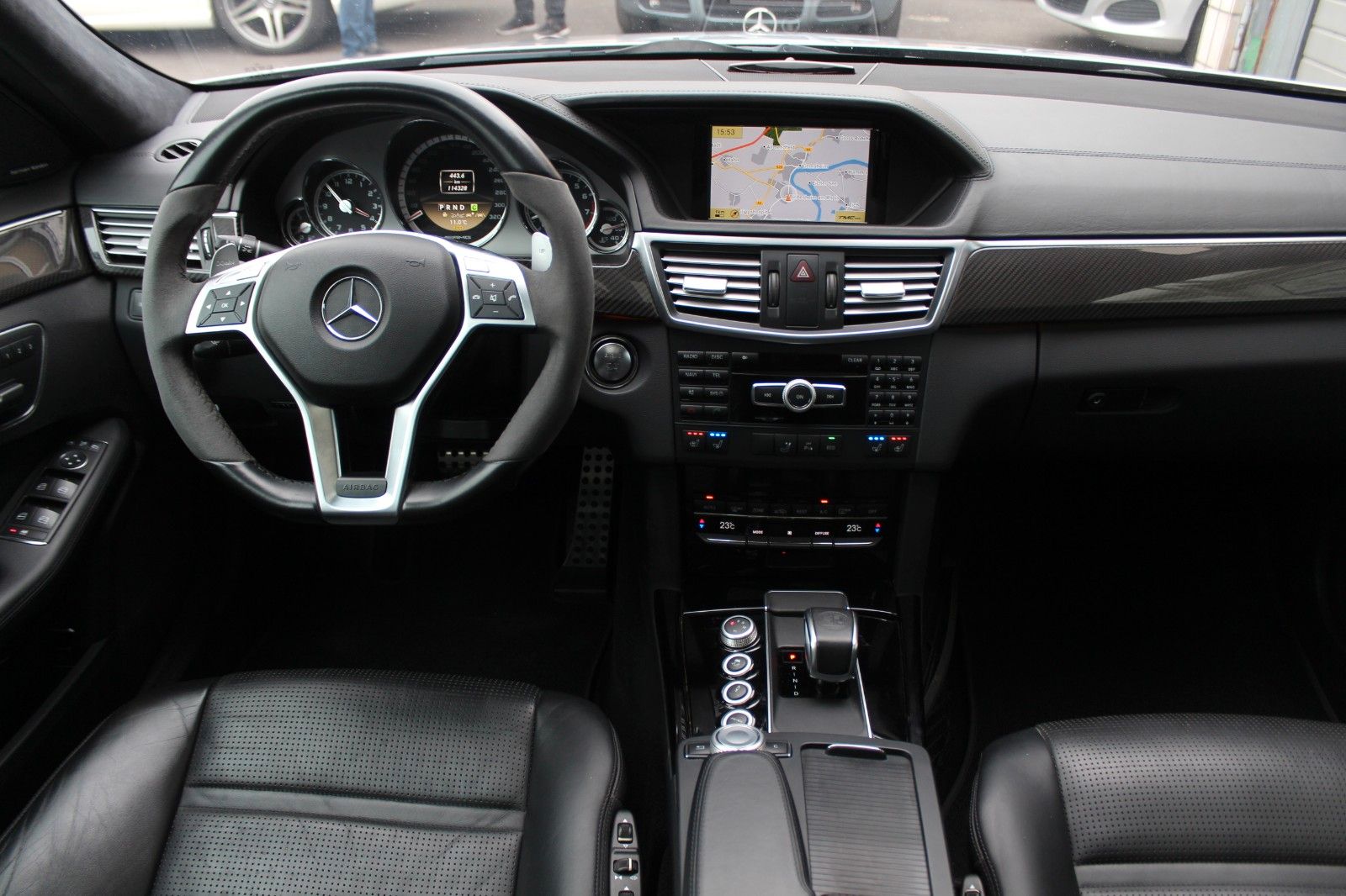 Mercedes-Benz E 63 AMG T Exklusiv Nachtsicht*Panorama*Distroni foto 15