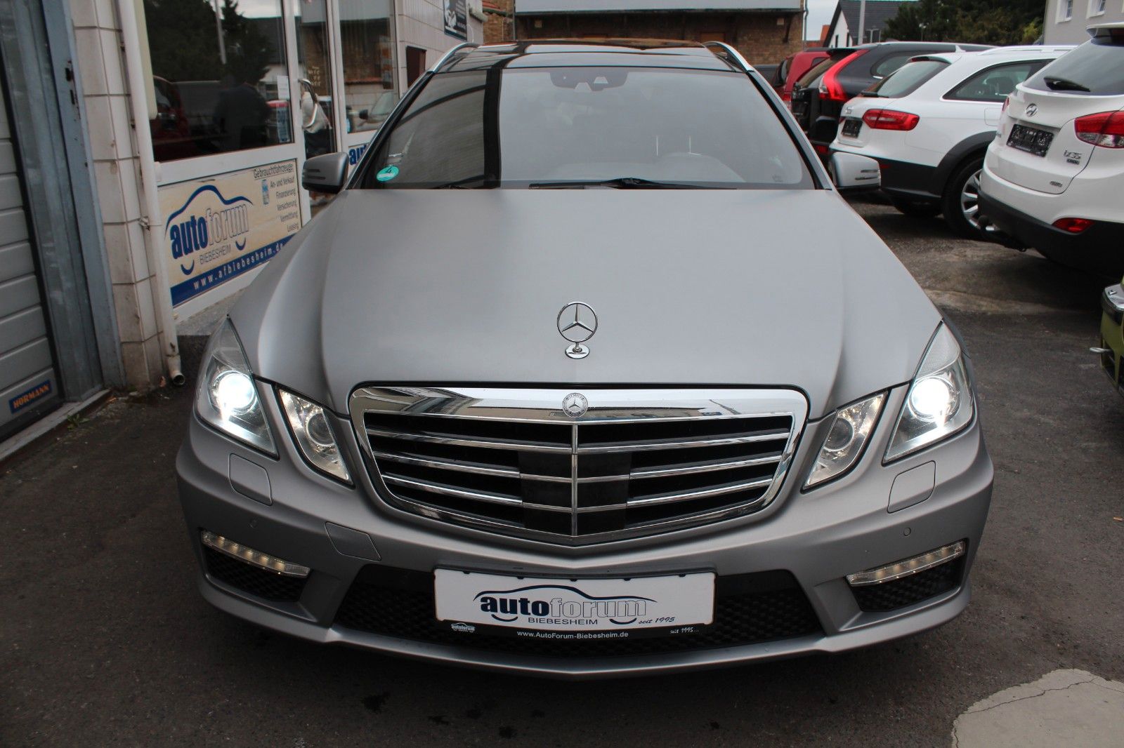 Mercedes-Benz E 63 AMG T Exklusiv Nachtsicht*Panorama*Distroni foto 3