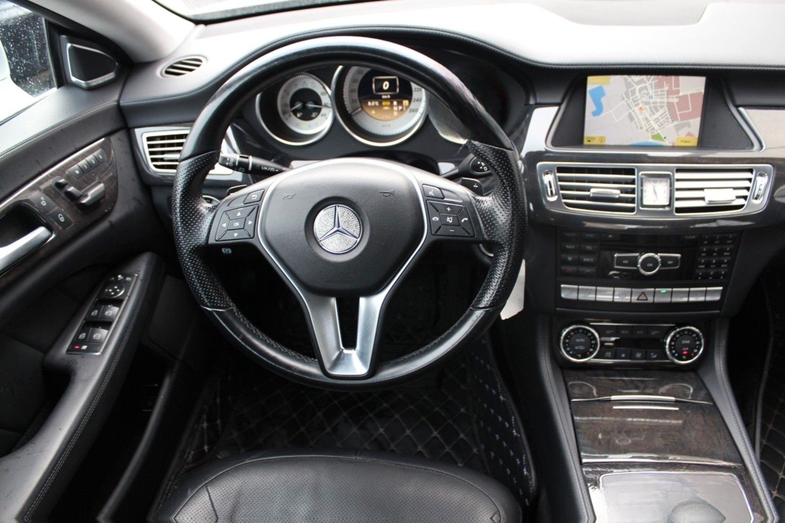Mercedes-Benz CLS 350 CGI Distronic*Leder*Memory*R-Kamera*LED foto 18