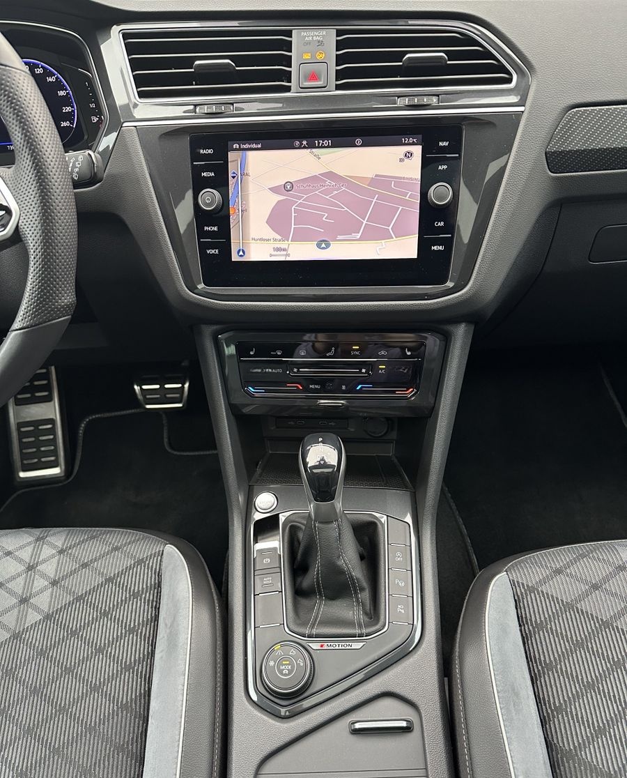 Volkswagen Tiguan R-Line 4M NAV+IQ-LIGHT+PANO+20ZO+360°+ACC foto 13