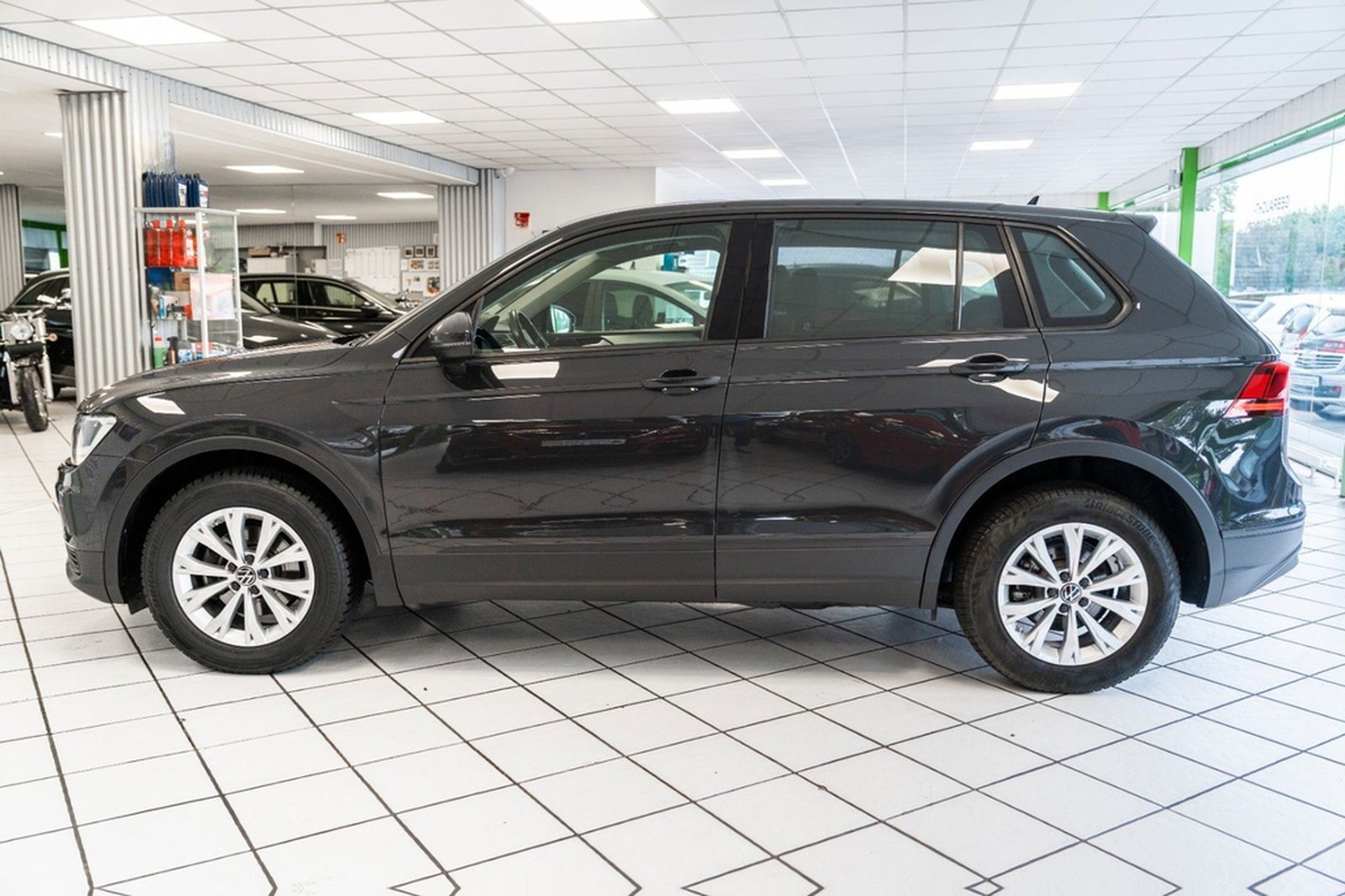 Volkswagen Tiguan 4Motion 1.4 Benzin Automatik AHK Navi PDC foto 7