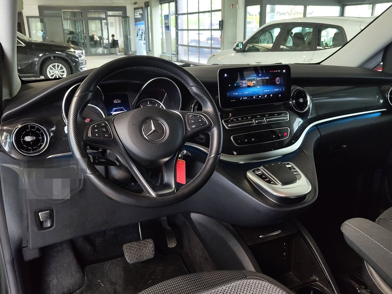 Mercedes-Benz V 300 d lang 9G-Tronic Edition Burmester foto 7