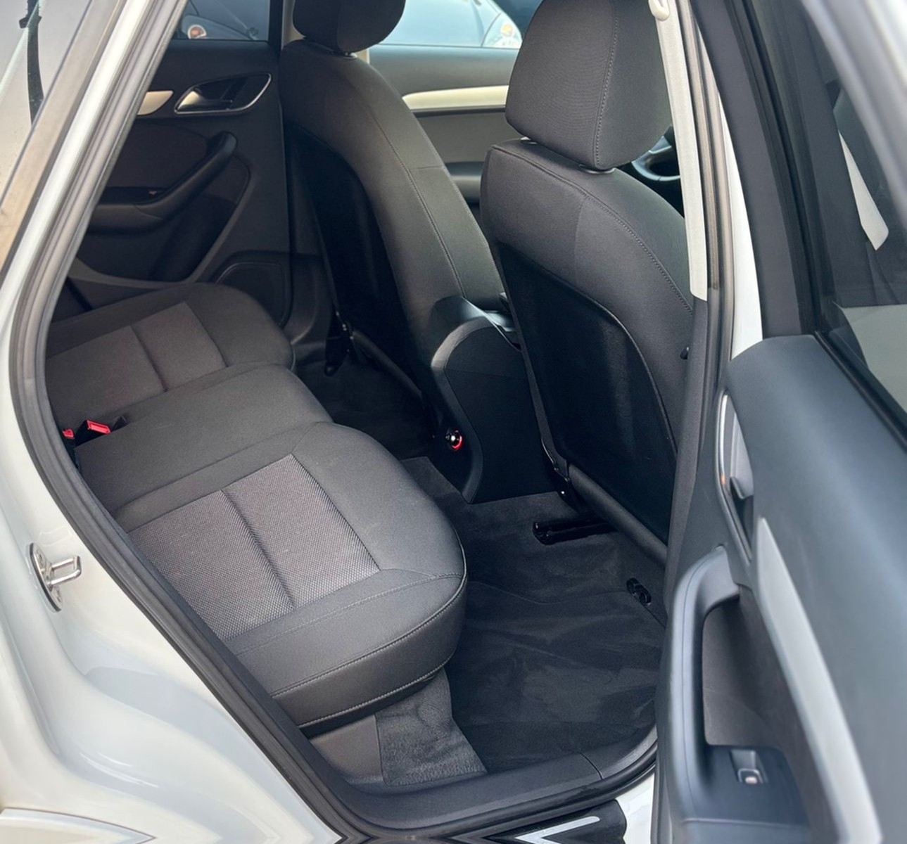 Audi Q3 S-Line*Quattro*Automatik*Scheckheft*90.000KM* foto 16