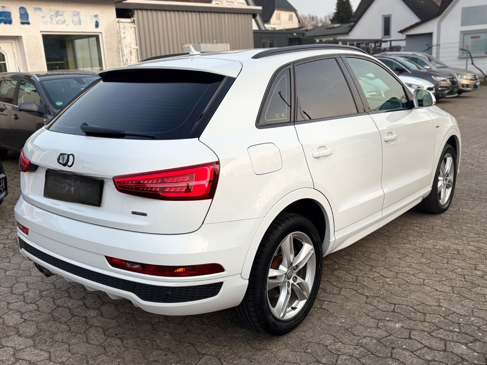 Audi Q3 S-Line*Quattro*Automatik*Scheckheft*90.000KM* foto 8