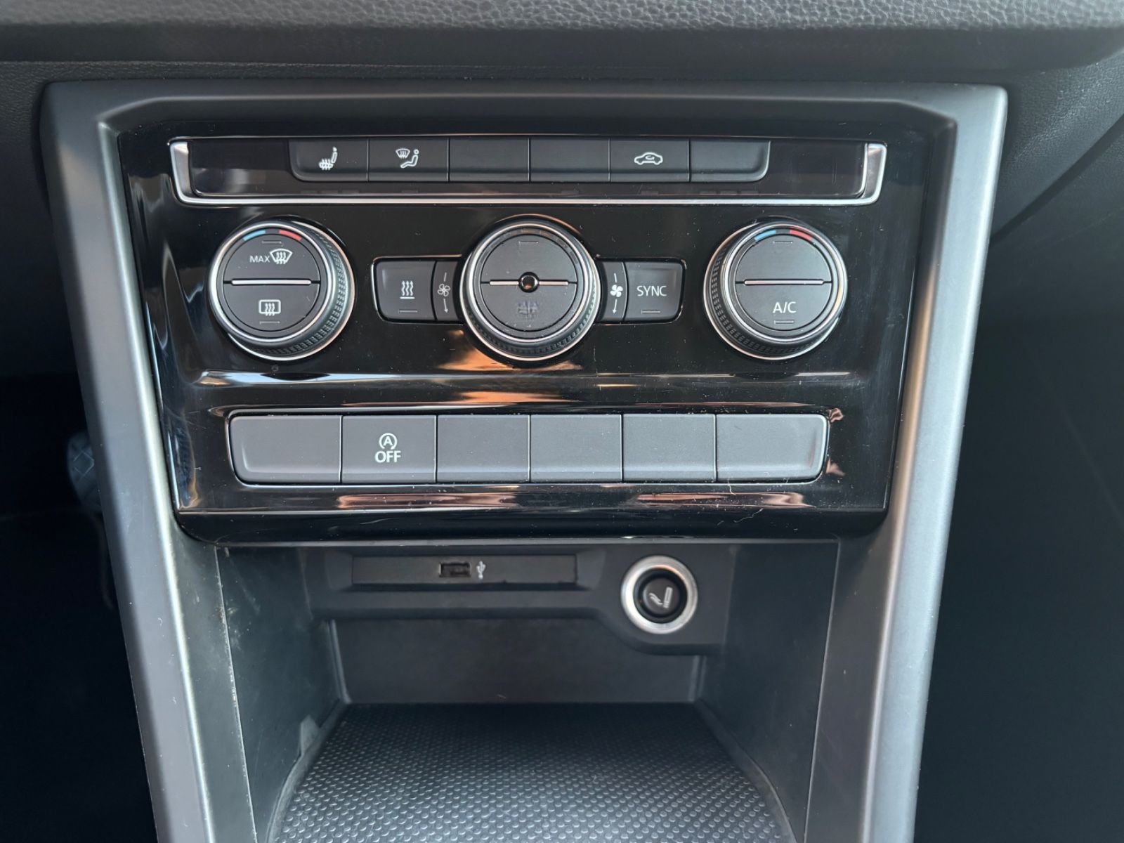 Volkswagen Touran Comfortline 7 Sitzer TÜV&AU NEU foto 20