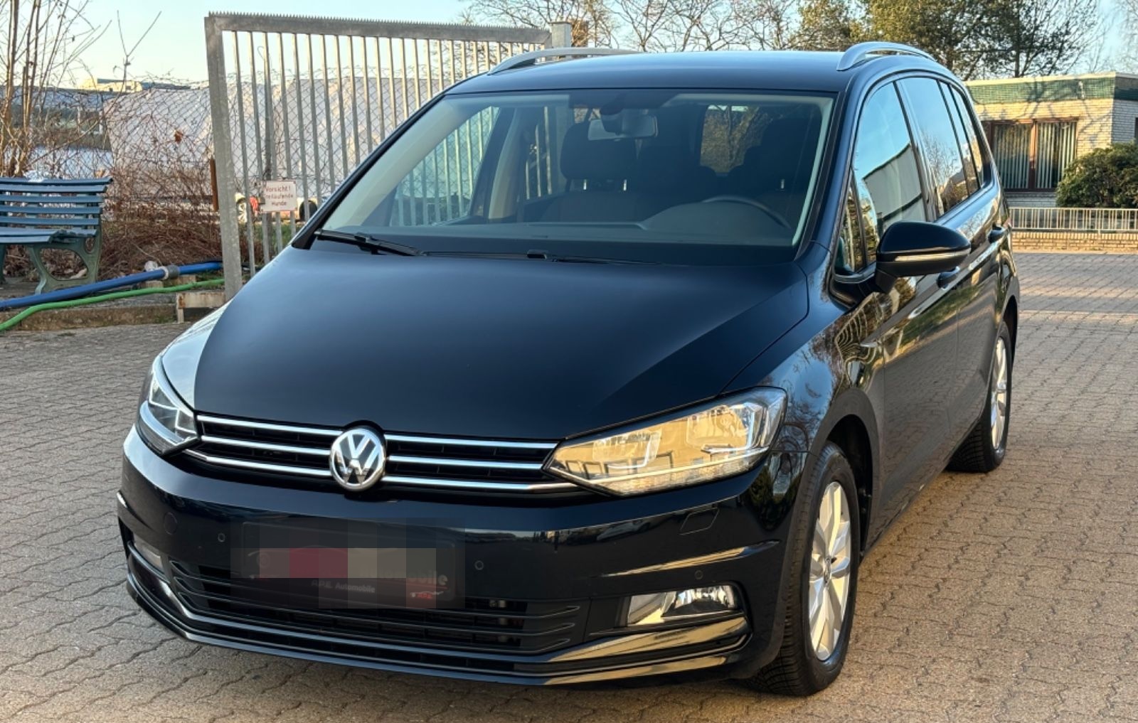 Volkswagen Touran Comfortline 7 Sitzer TÜV&AU NEU foto 3