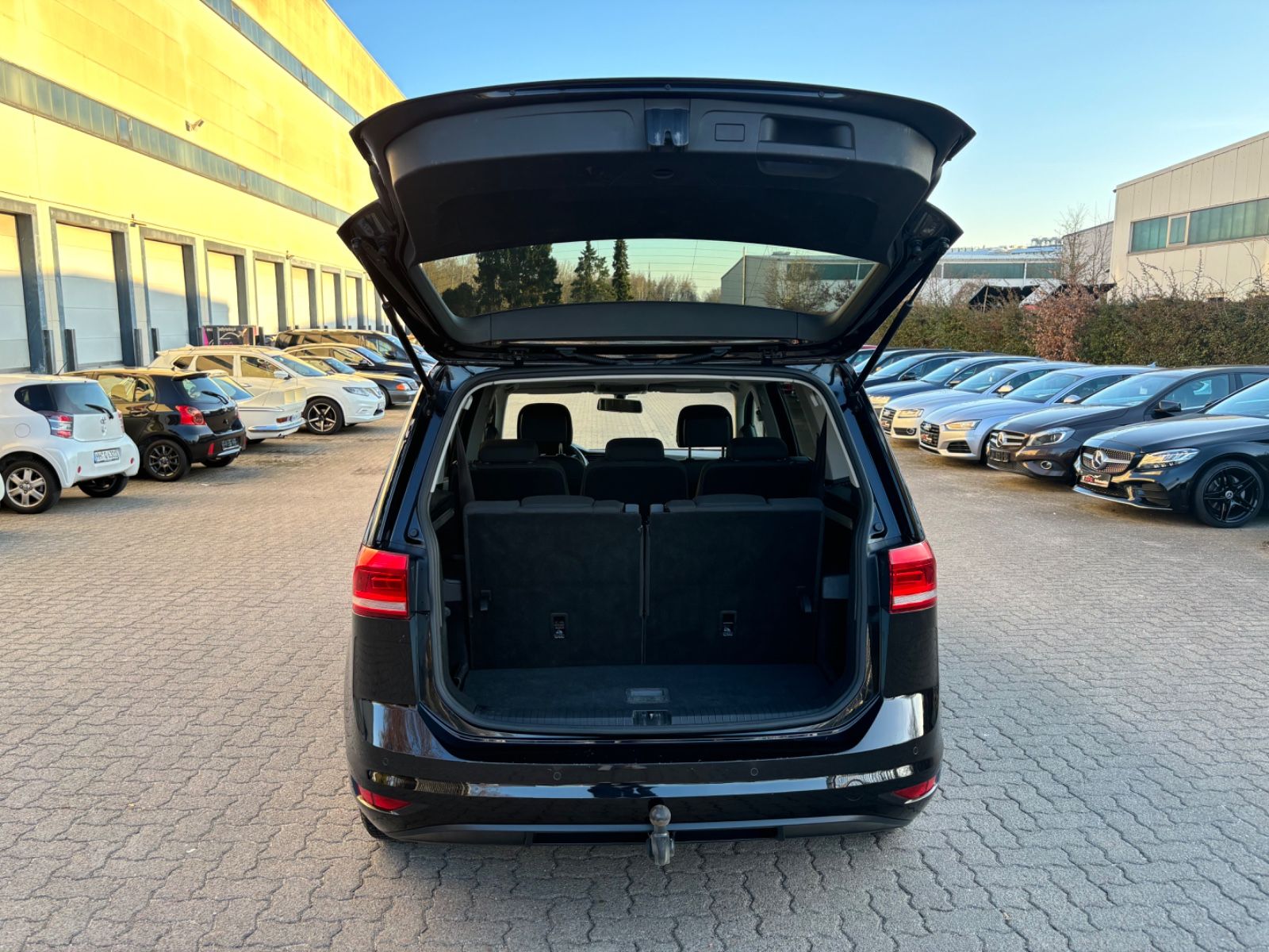 Volkswagen Touran Comfortline 7 Sitzer TÜV&AU NEU foto 9