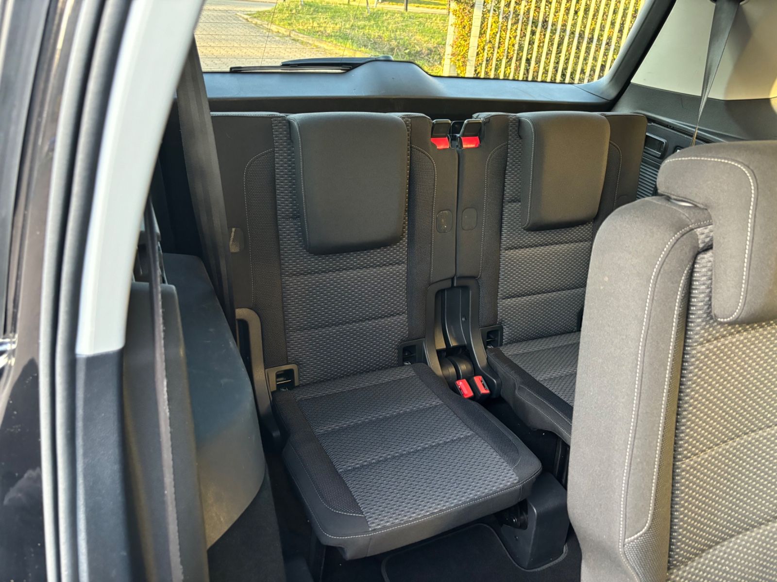 Volkswagen Touran Comfortline 7 Sitzer TÜV&AU NEU foto 10