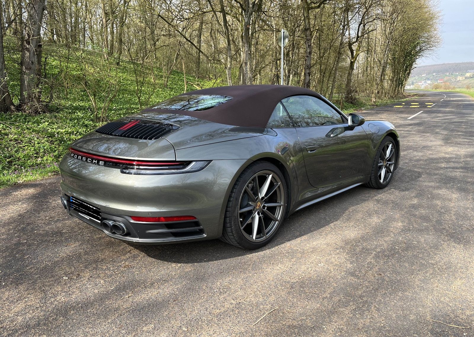 Porsche 911 Carrera Cabrio "Sport Chrono" Leder trüffel foto 3