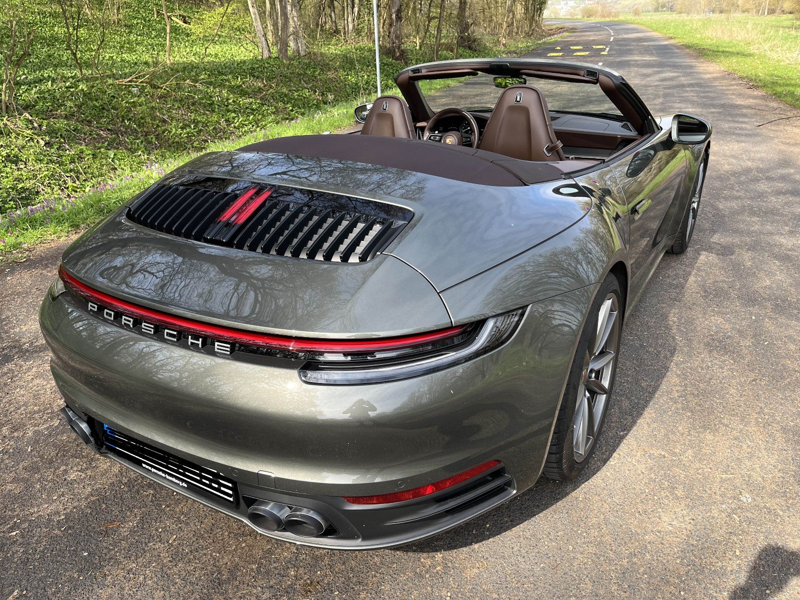 Porsche 911 Carrera Cabrio "Sport Chrono" Leder trüffel foto 4