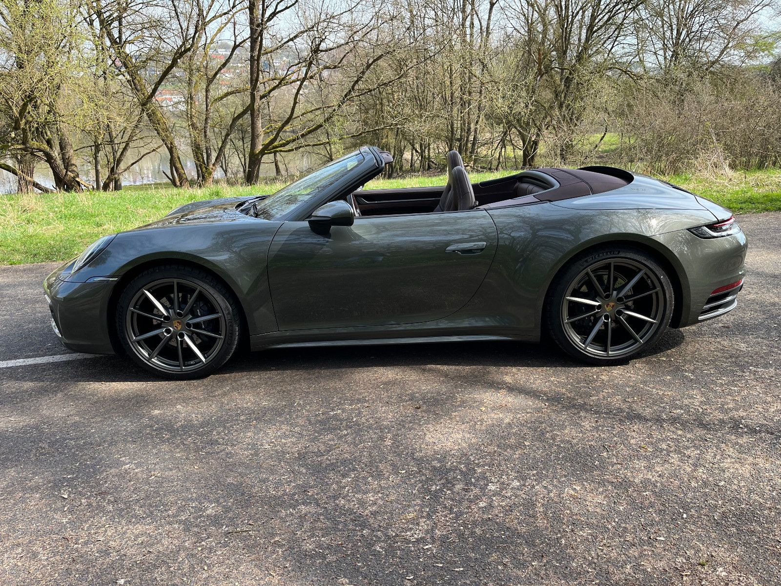 Porsche 911 Carrera Cabrio "Sport Chrono" Leder trüffel foto 6