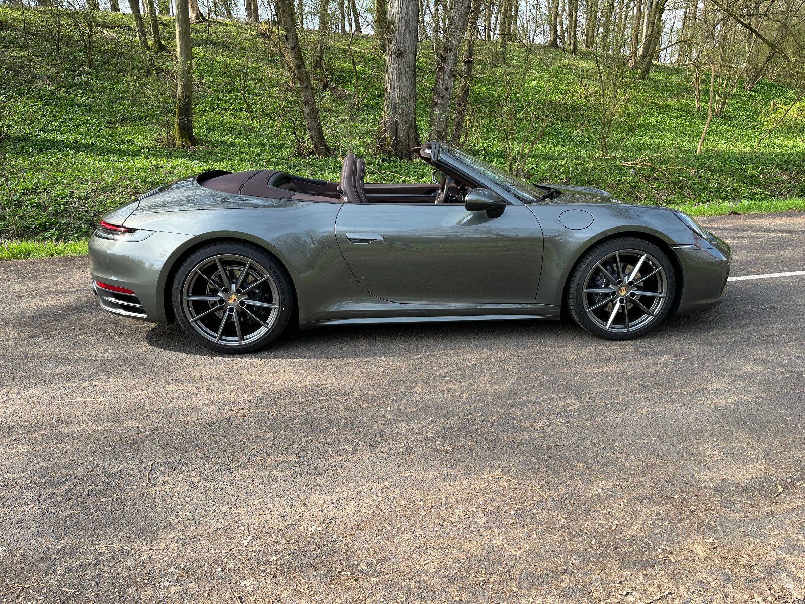 Porsche 911 Carrera Cabrio "Sport Chrono" Leder trüffel foto 9