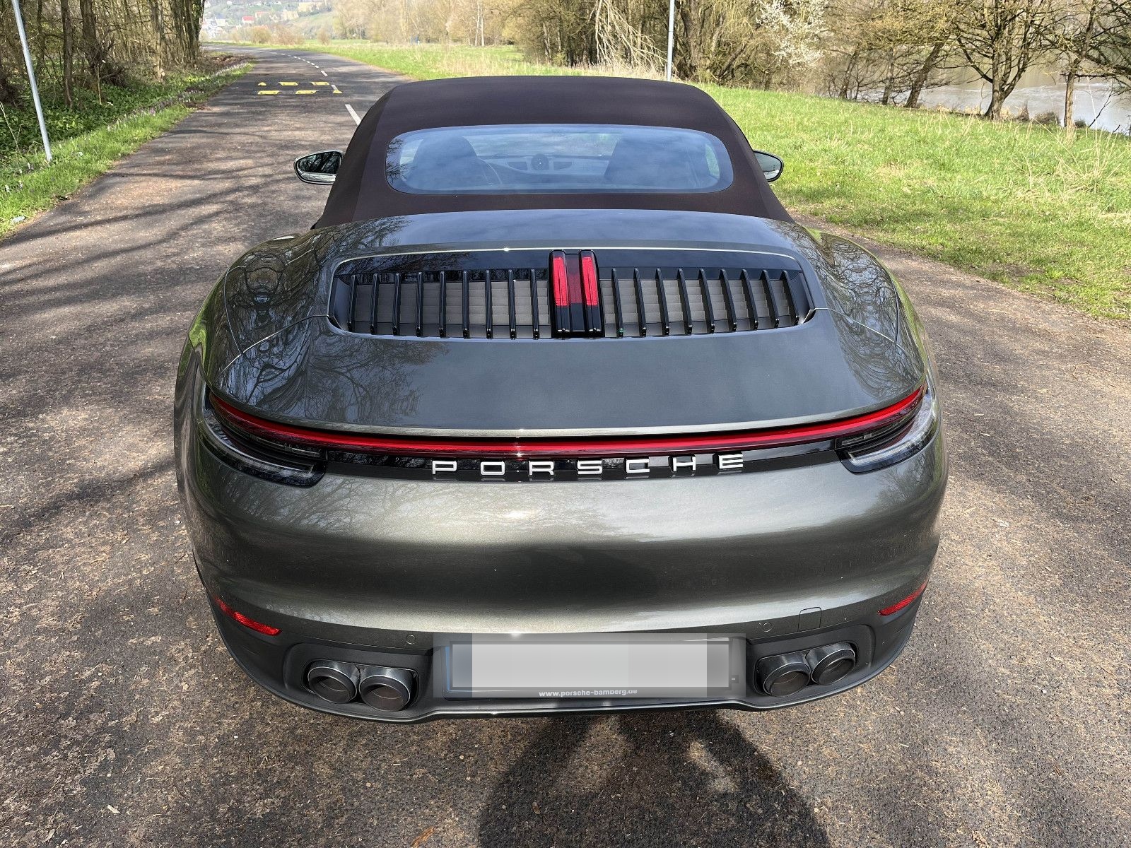 Porsche 911 Carrera Cabrio "Sport Chrono" Leder trüffel foto 10