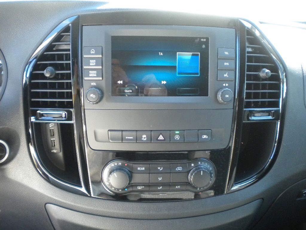 Mercedes-Benz Vito 124 Tourer Navi*2xKlima*9G*PDC*LED*9xSitz foto 11