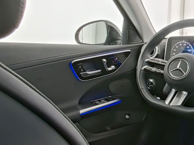 Mercedes-Benz C 200 AMG+NIGHT+MEMORY+TOTW+AMBIENTE+360+KAM+LED foto 9