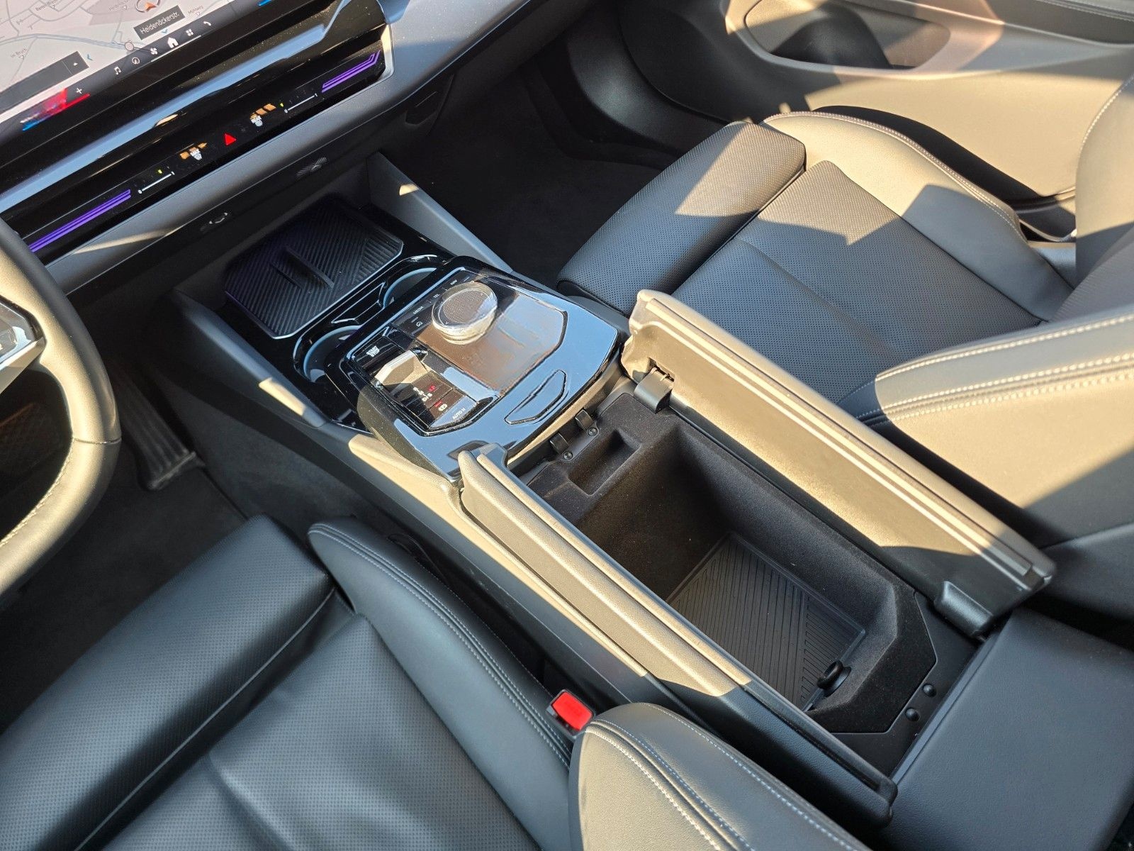 BMW 520 d, Navi, 360 Kamera, ACC, Leder foto 19