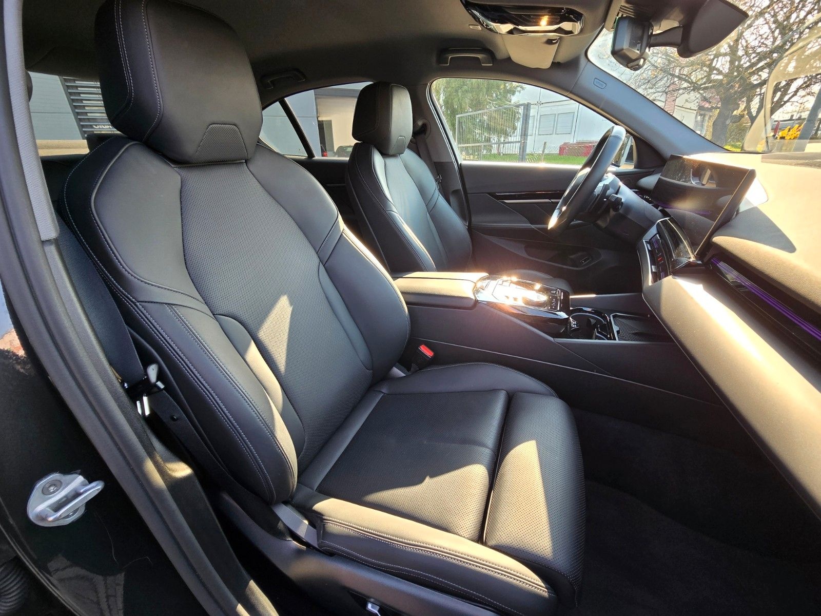 BMW 520 d, Navi, 360 Kamera, ACC, Leder foto 20