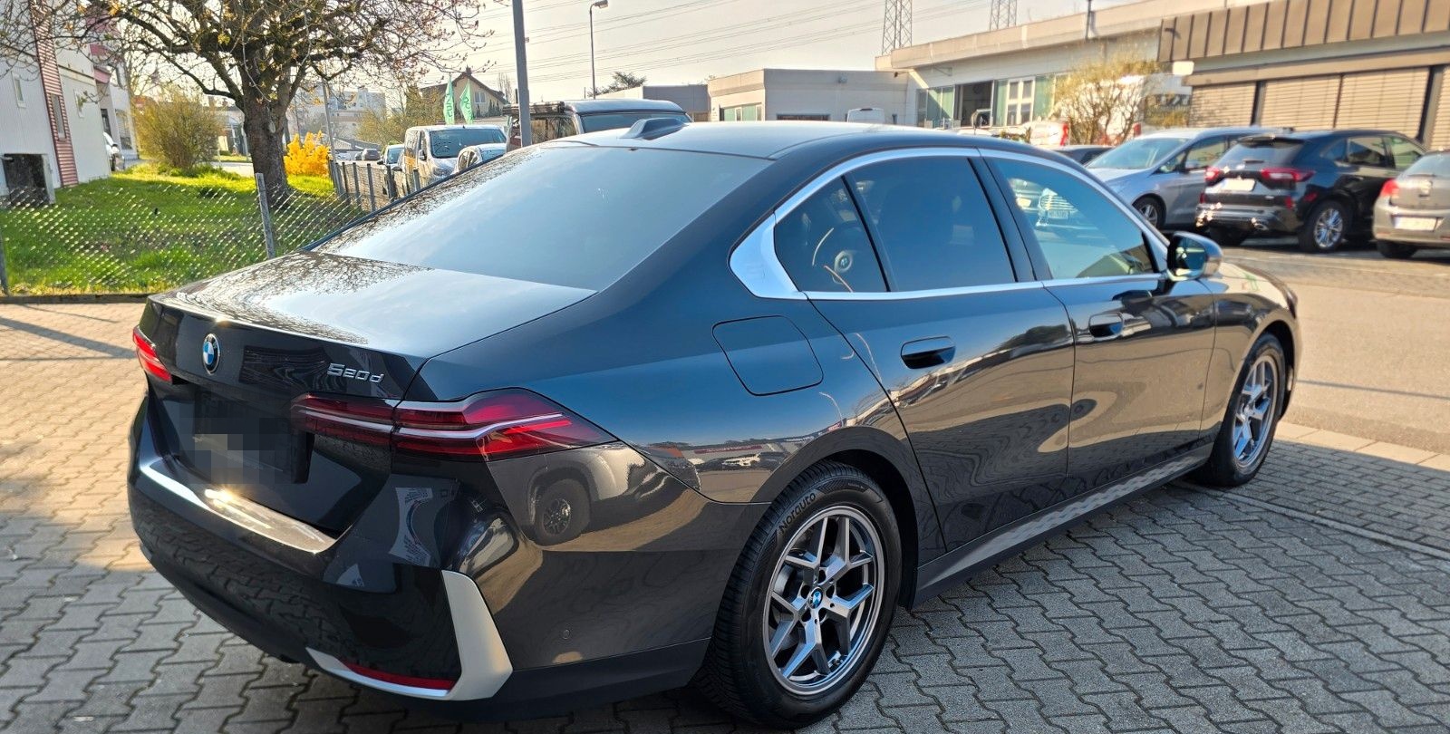 BMW 520 d, Navi, 360 Kamera, ACC, Leder foto 5