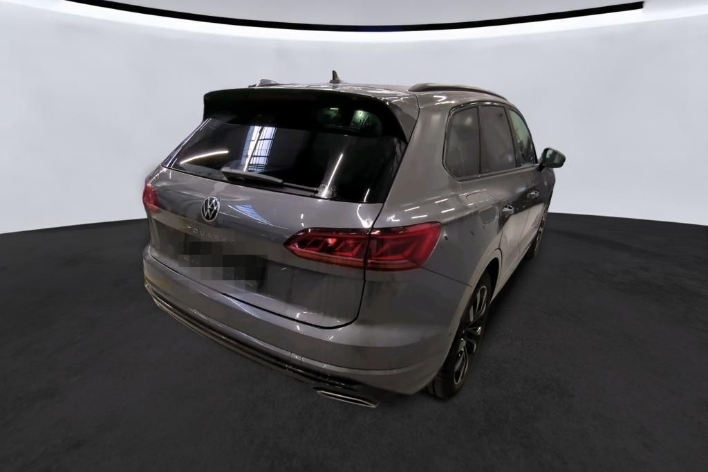 Volkswagen TOUAREG 3.0TDi R-LINE 4M BLACK ACC/PANO/AHK/360° foto 8