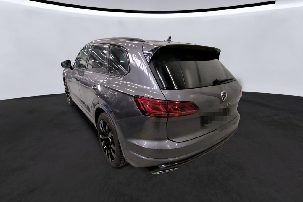 Volkswagen TOUAREG 3.0TDi R-LINE 4M BLACK ACC/PANO/AHK/360° foto 9