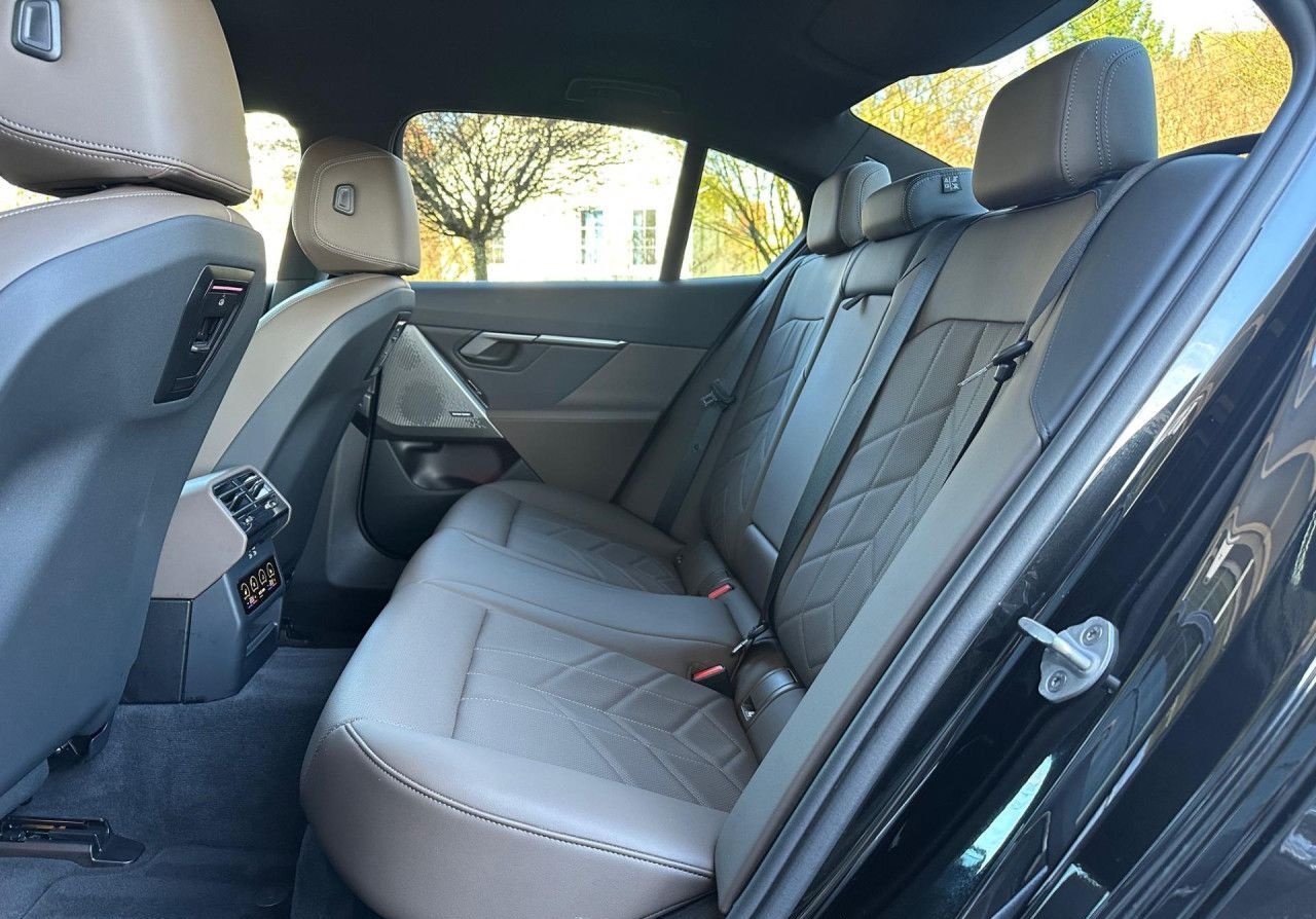 BMW 520d xDr.M Sport Standh.AHK SurView Sitzbel.20" foto 17