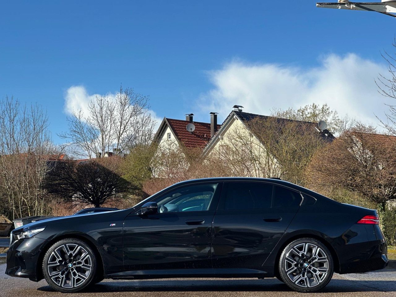 BMW 520d xDr.M Sport Standh.AHK SurView Sitzbel.20" foto 8
