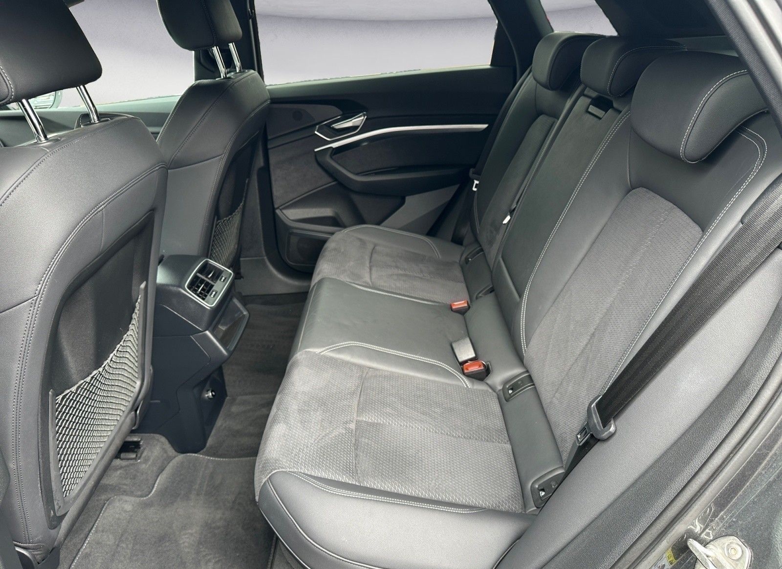 Audi Q8 e-tron 50 quattro S-line Matrix/AHK/ACC/Kamer foto 15