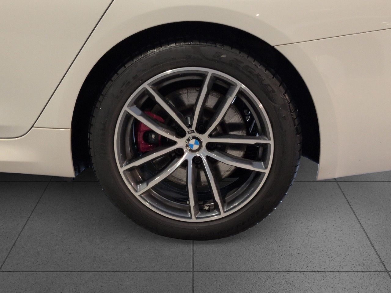 BMW 520d Tour M SPORT Pro DAProf Pano Laser H/K AHK foto 17