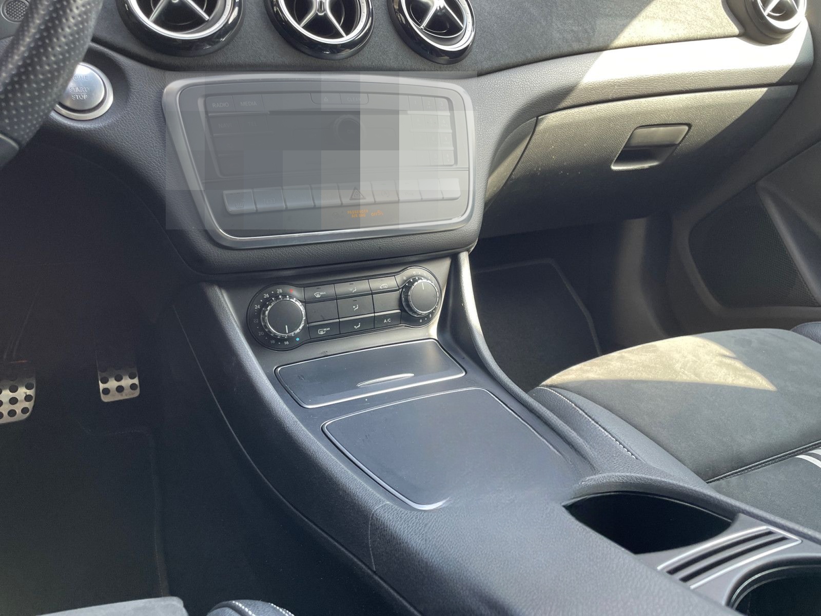 Mercedes-Benz GLA 250 4Matic Automatik (DCT) AMG-Line 360° LED foto 8