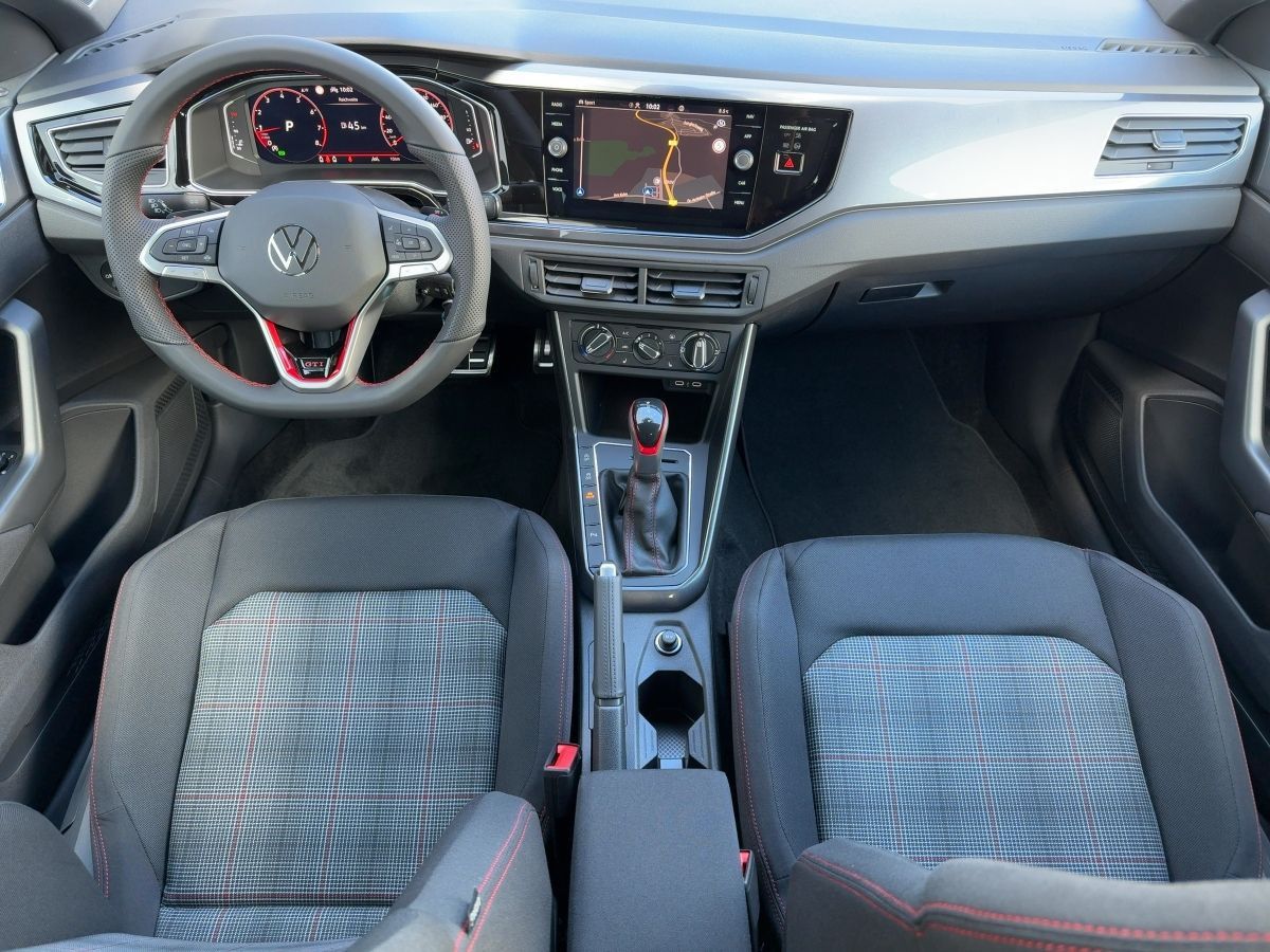 Volkswagen Polo 2.0 TSI DSG GTI MATRIX+NAVI+APP+SHZ+PDC+RFK foto 9