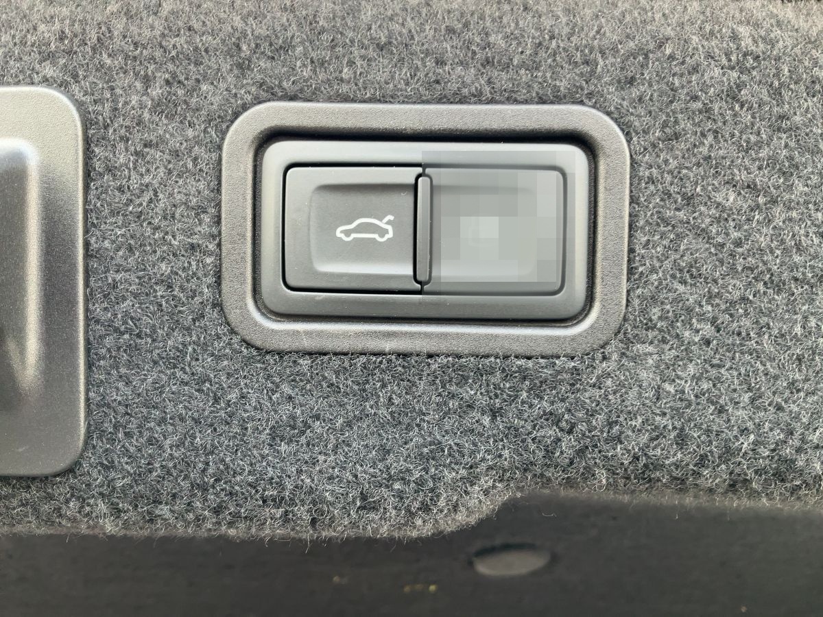 Audi A8 L 60 TFSI e QU MATRIX+NAV+HuD+B&O+TV+AIR+PANO foto 15