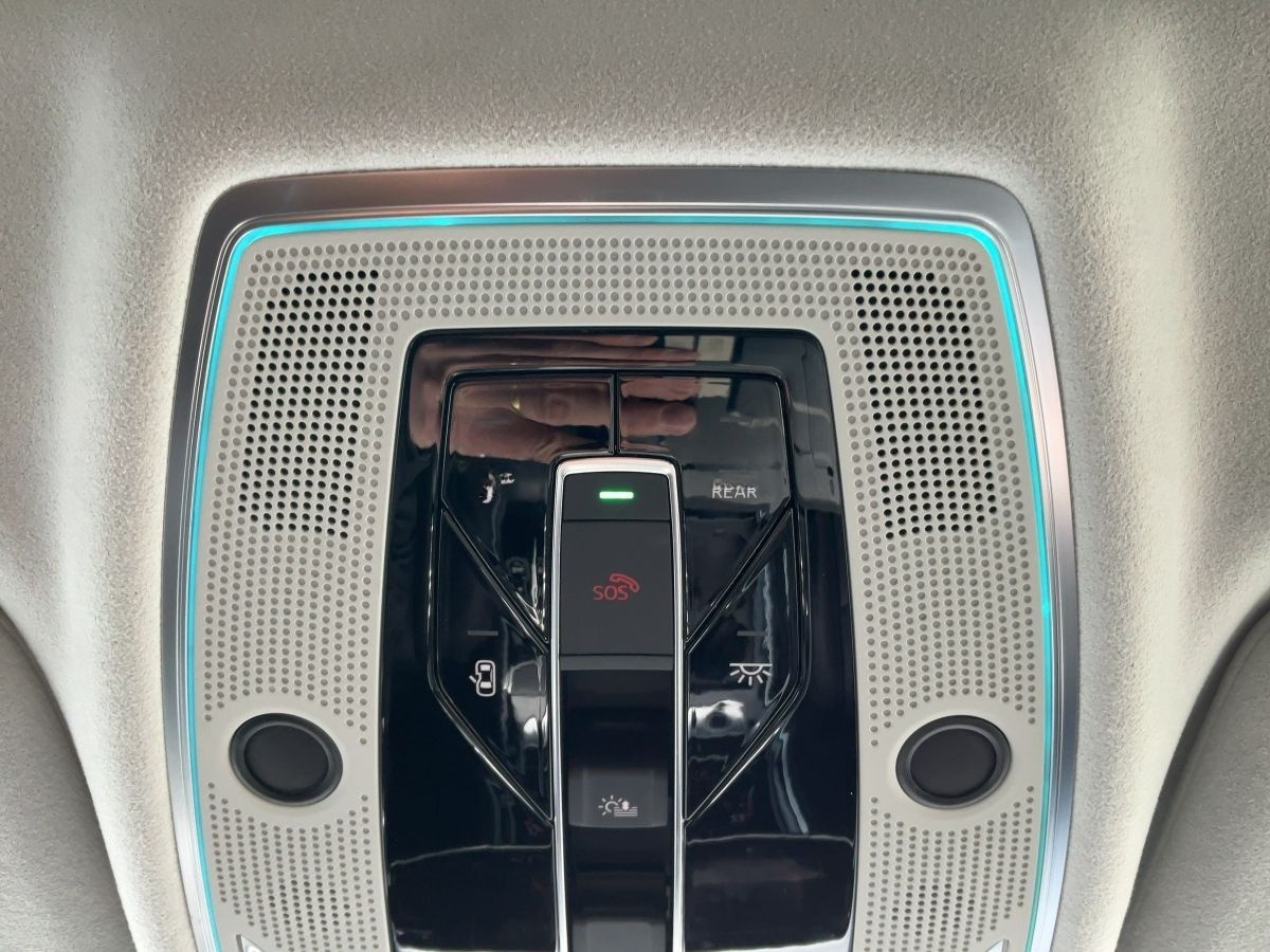 Audi A8 L 60 TFSI e QU MATRIX+NAV+HuD+B&O+TV+AIR+PANO foto 19