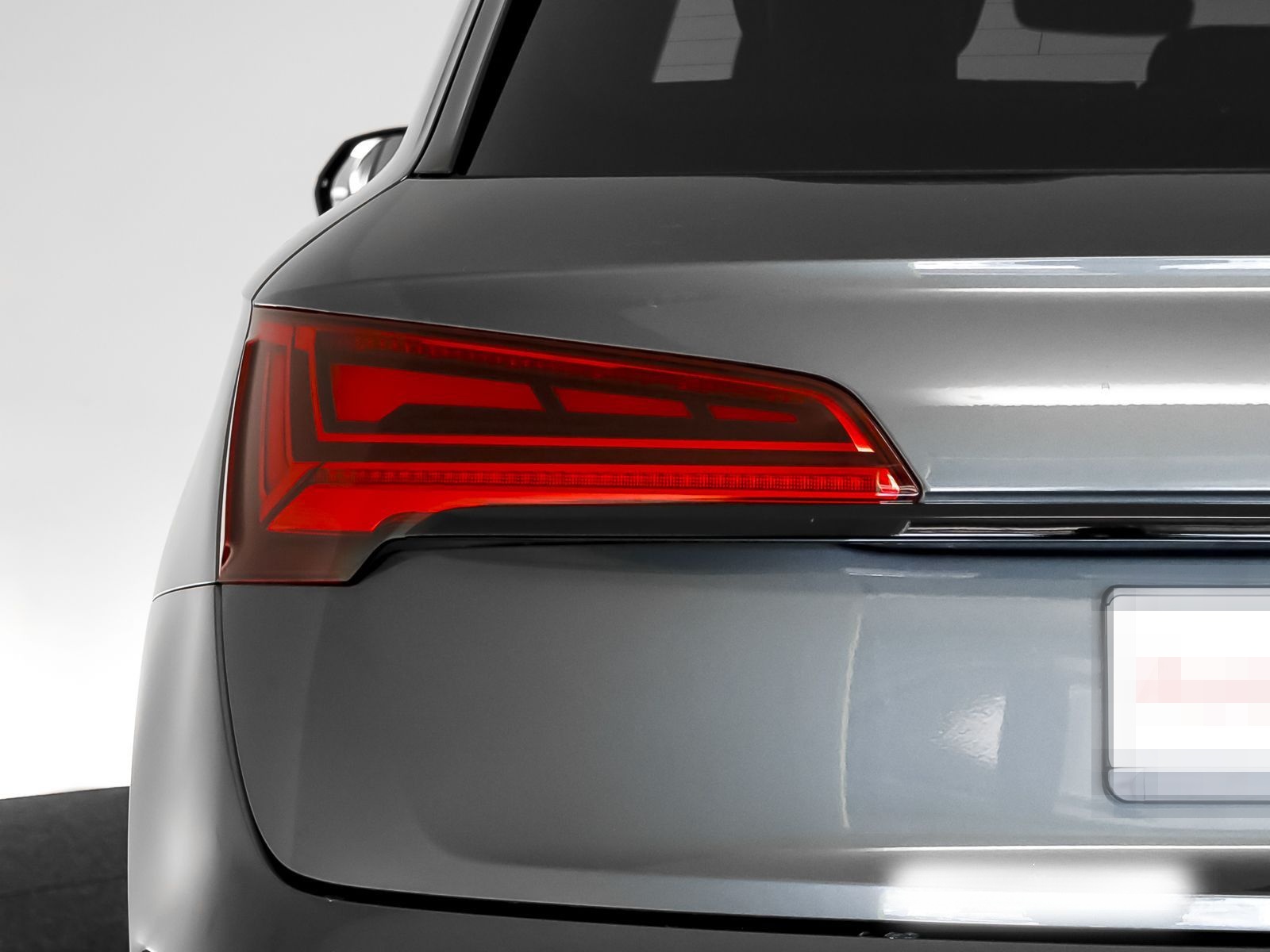 Audi Q5 55 TFSI e qu. S tronic S line Pano/Luftfed./H foto 11