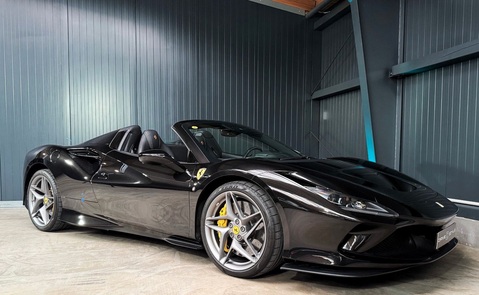 Ferrari F8 Spider + Nero Daytona + Carbon + Lift + Garan foto 14