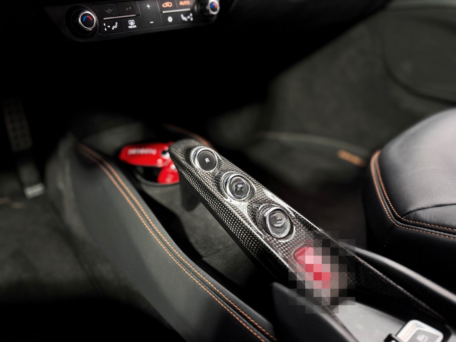 Ferrari F8 Spider + Nero Daytona + Carbon + Lift + Garan foto 24