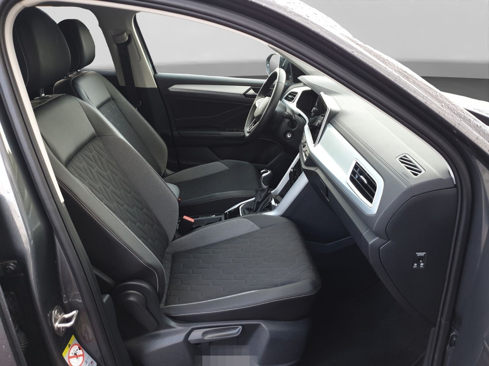 Volkswagen T-Roc 1.0 TSI GOAL LED NAVI ASSIST LM17 foto 4