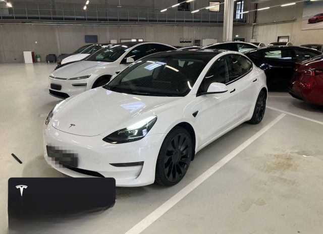 Tesla Model 3 Performance foto 2