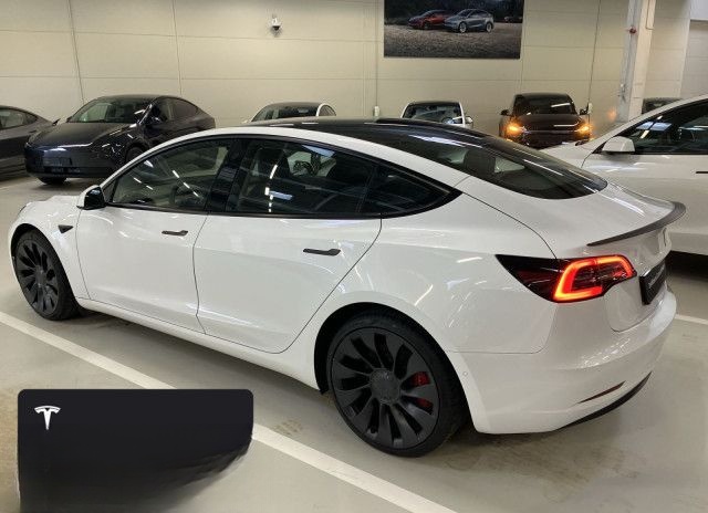Tesla Model 3 Performance foto 5