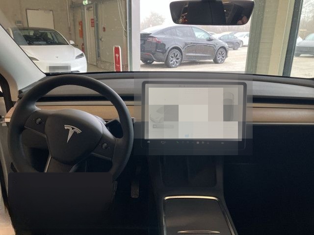Tesla Model Y Long Range AWD foto 14