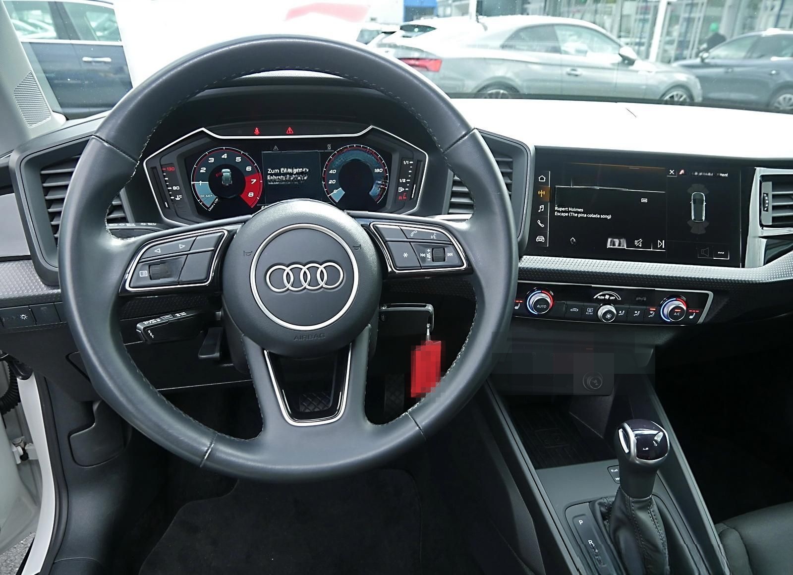 Audi A1 allstreet 30TFSI S tronic LED,SmartphoneI,PDC foto 6