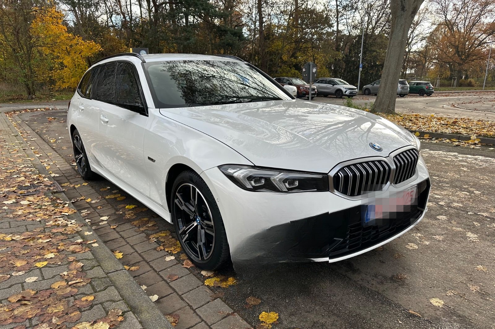BMW 320e Touring LCI - M-SPORTPAKET foto 2