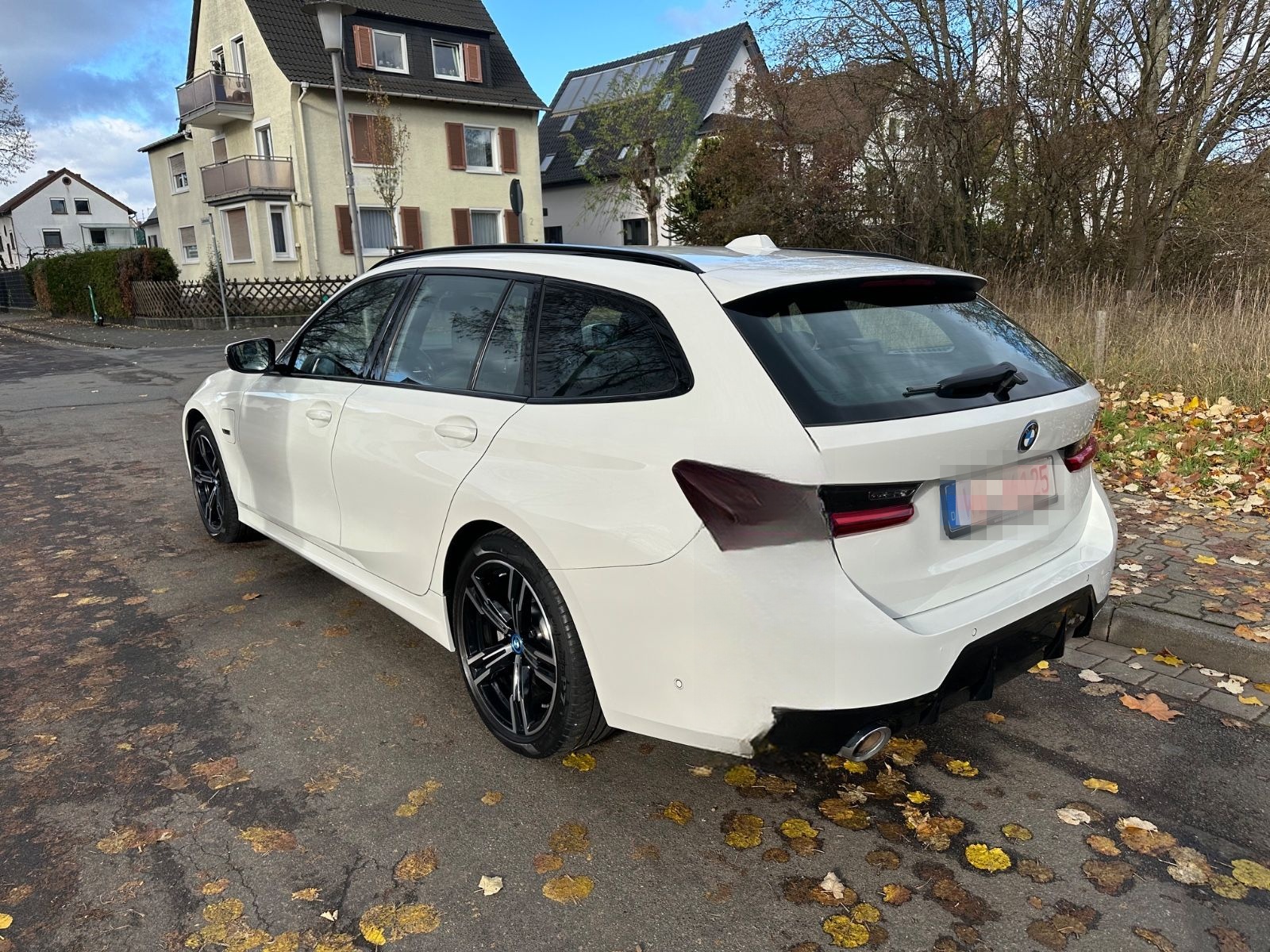 BMW 320e Touring LCI - M-SPORTPAKET foto 3