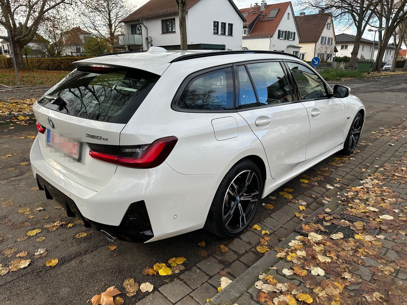 BMW 320e Touring LCI - M-SPORTPAKET foto 4
