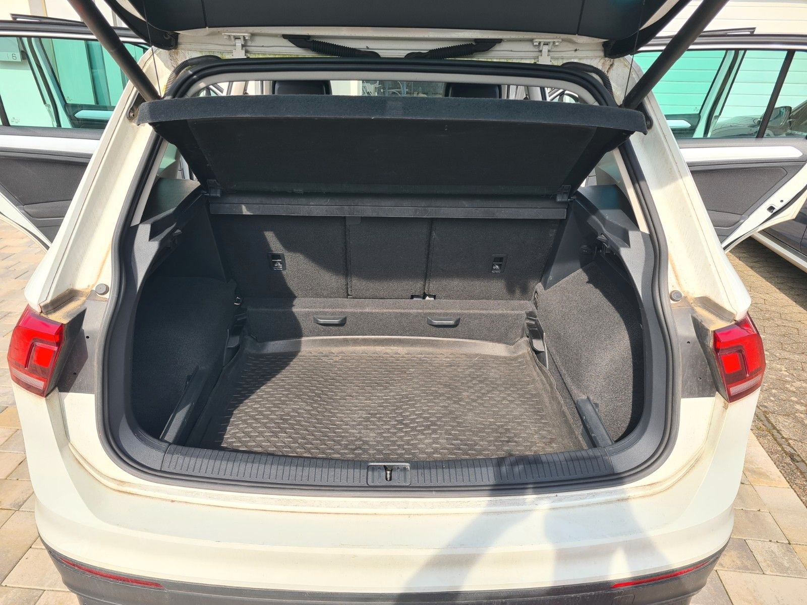 Volkswagen Tiguan 2 2.0 TDI SCR BMT Comfortline foto 15