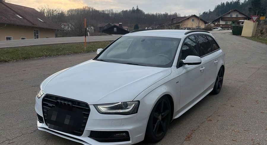 Audi A4 3.0 Diesel S-line Quattro foto 2